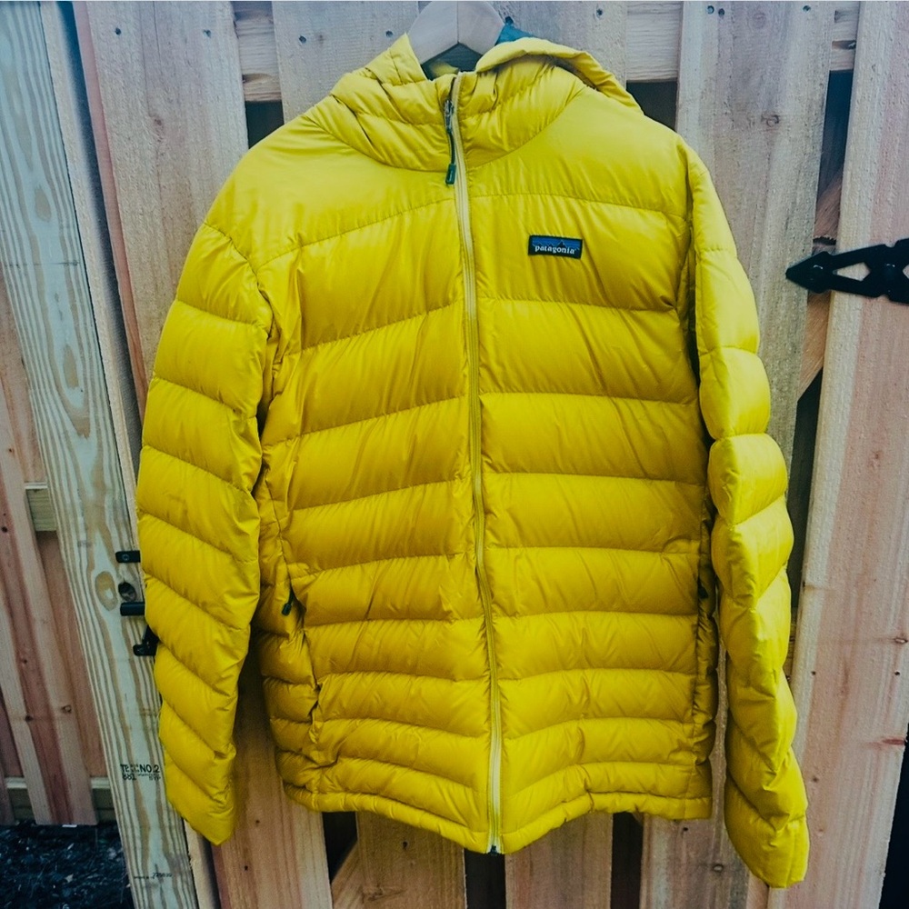 PATAGONIA MENS HI-LOFT DOWN SWEATER HOODY. L 600 DOWN 84902 DEADSTOCK SULFUR YEL - Picture 4 of 15